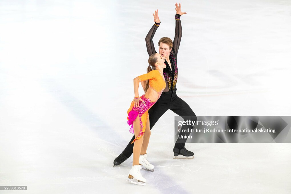 Леони Вудтли / Тимон Сунер