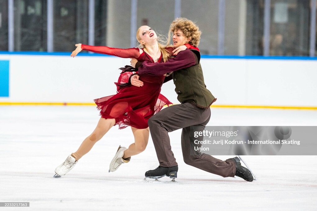 Аннелиз Стаперт / Максим Коротков