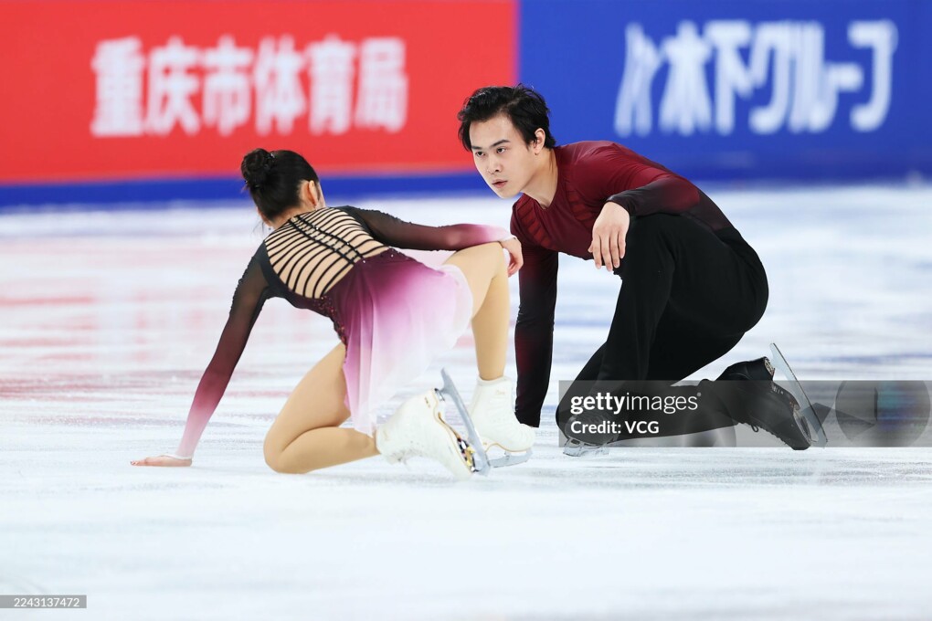 Цзясюань Чжан / Ихан Хуан