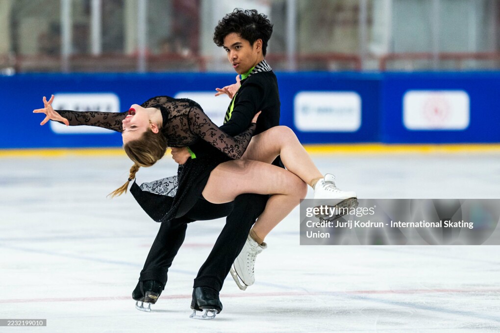 Ауреа Цинкон-Дебют / Эрл Джесси Селестино