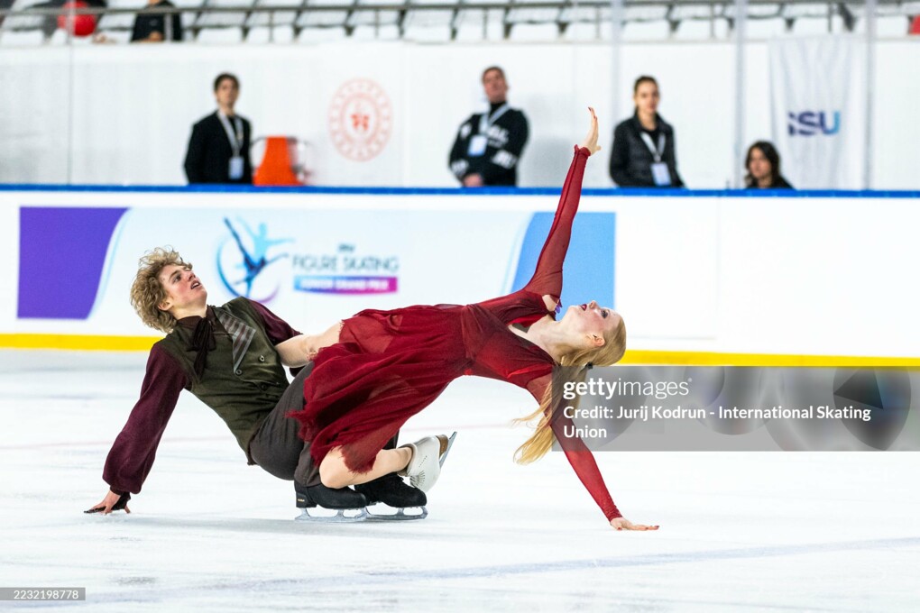 Аннелиз Стаперт / Максим Коротков