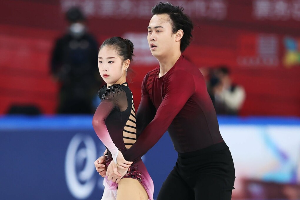 Цзясюань Чжан / Ихан Хуан