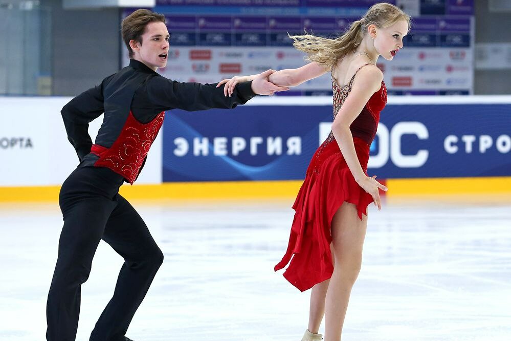 Полина Жарова / Алексей Столяров