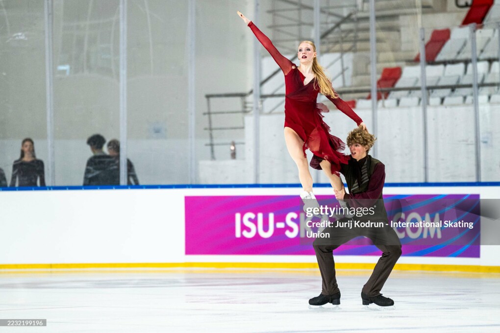 Аннелиз Стаперт / Максим Коротков