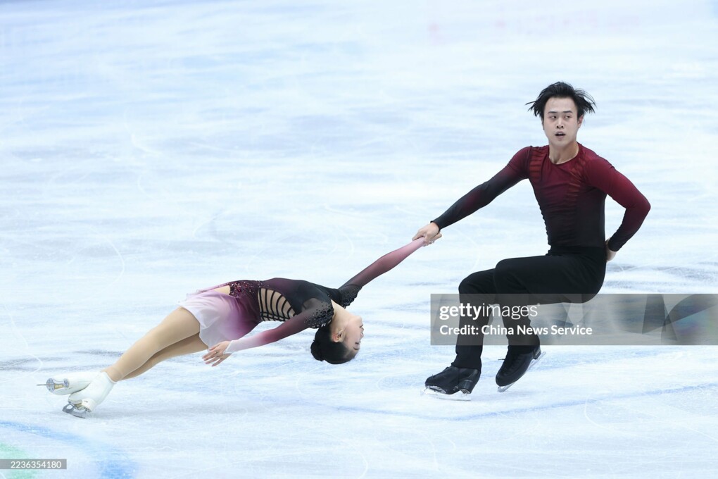 Цзясюань Чжан / Ихан Хуан